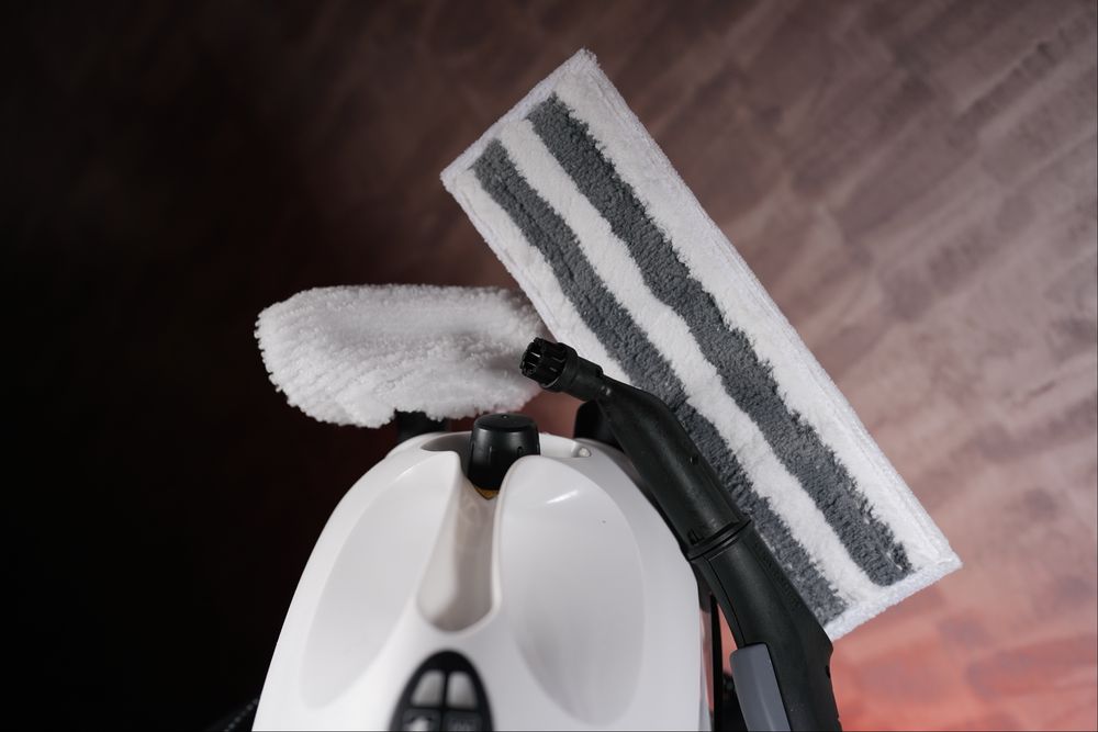 Vând Aparat de curățat cu abur Kärcher SC 2 EasyFix – Stare excelentă