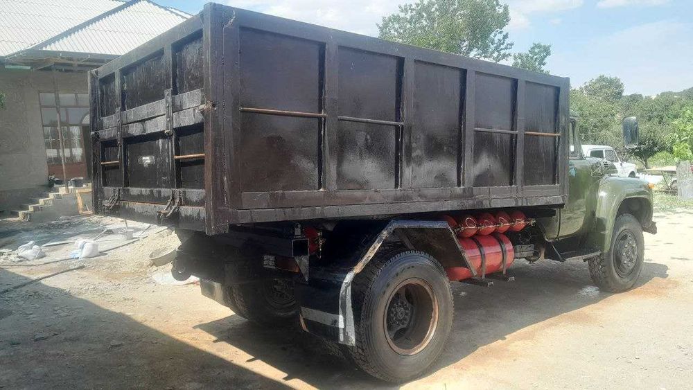 ZIL MMZ 4502 sotiladi