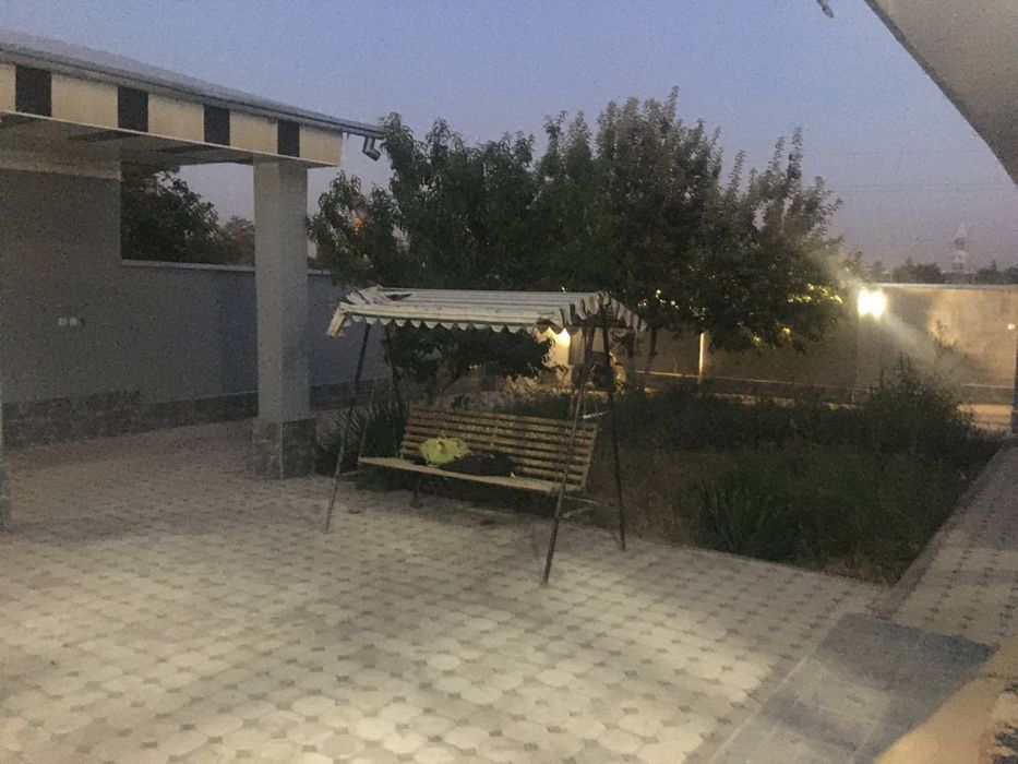 Uy sotiladi 3 sotix 4 xona