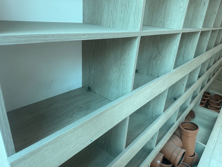 витрина для магазина сантехники