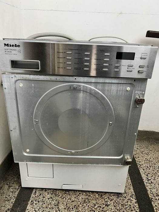Продавам Miele W 2839 пералня