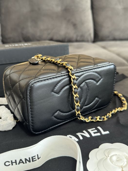 Poseta Chanel Vanity 17cm - full box/premium/alb/negru