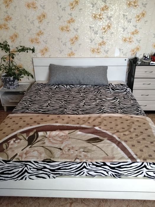Продам кровать 160*200
