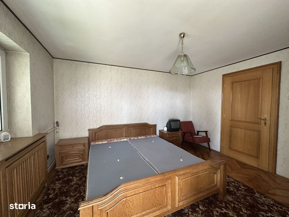 Agentia imobiliara VIGAFON vinde casa 5 camere Pietrosani