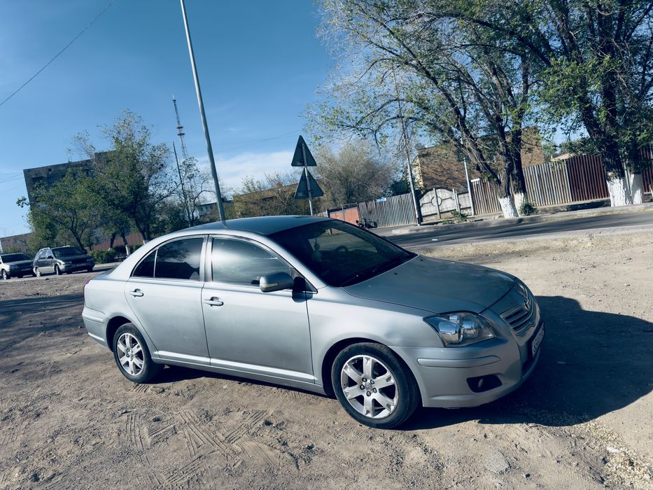 toyota avensis 2007
