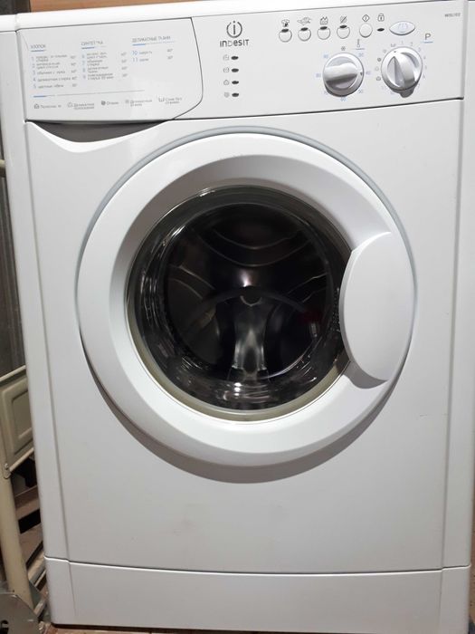 Стиральная машина "Indesit"