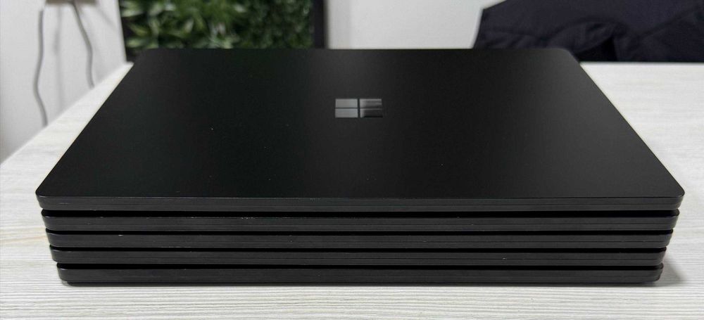 Microsoft Surface Laptop 3 13.5" 2K Sensor Core I7-10 gen 16GB/256GB