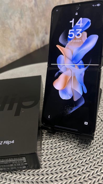 Samsung Z Flip 4 8/256 5G