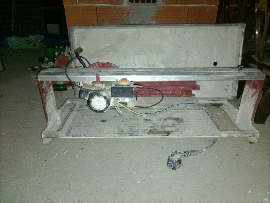 Машина за реза не на камък