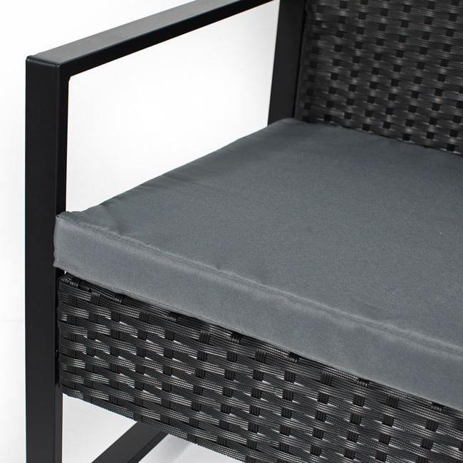 Комплект маса с 2 стола