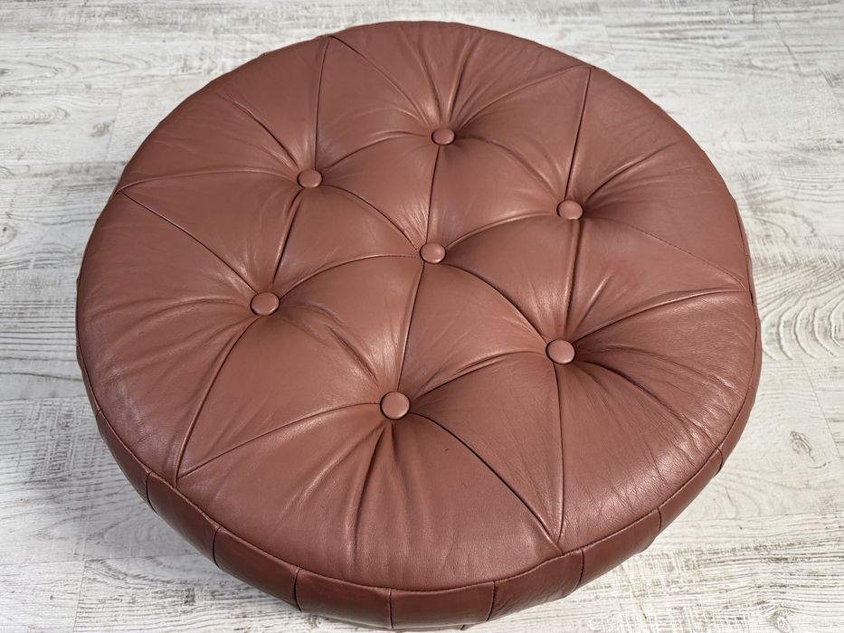 Кожена табуретка-пуф Р344-2