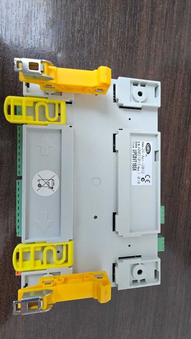 Контроллер для вентиляции Carel UPC VTS