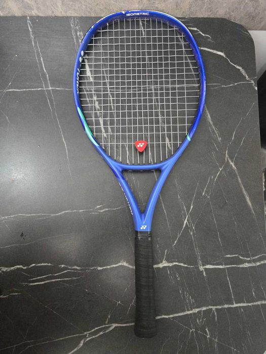 Rachete tenis copii Yonex EZONE Jr. 25 Blast Blue 2025 si Babolat Nadal Jr. 26