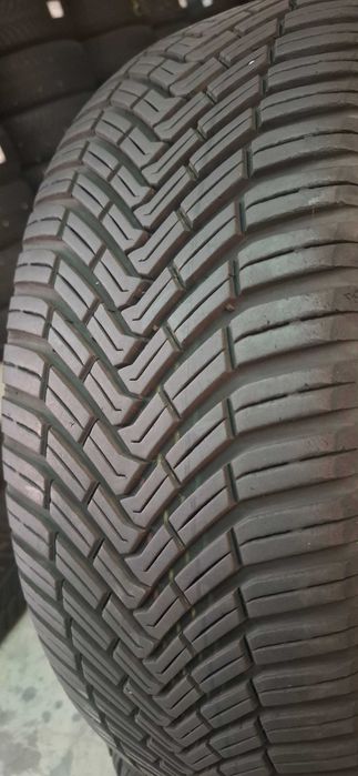 2бр. 205/55/16 Continental 6.5mm грайфер, дот 23г. Безплатен монтаж