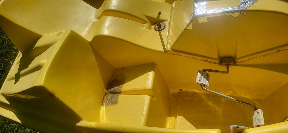 Катамаран (водный велосипед)