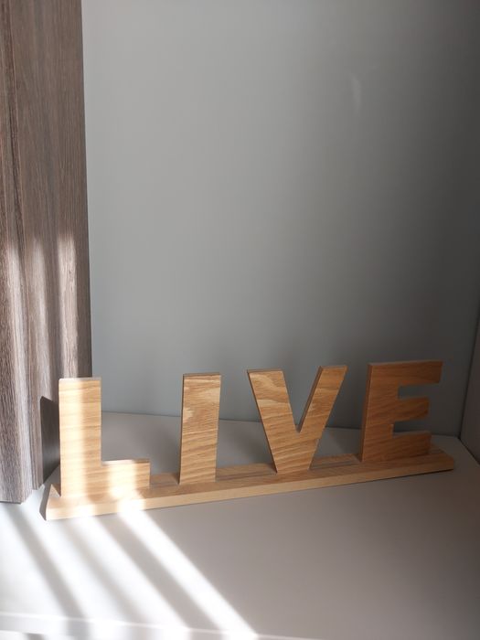 Продам две интерьерные надписи