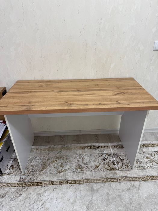 Стол или парта сотилади