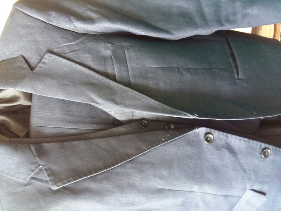 Костюм тройка