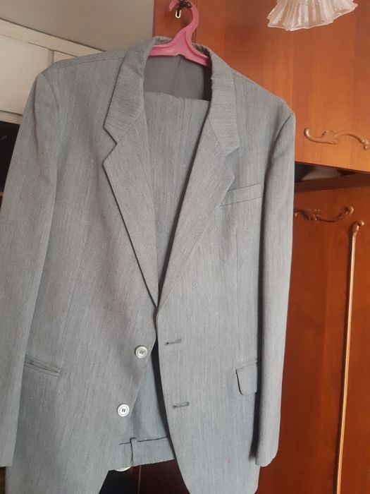Костюмы ,пиджаки,брюки