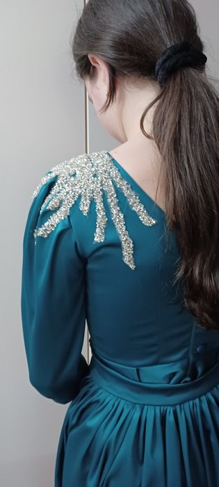 Vand rochie deosebita 13-14 ani sau 34 adult