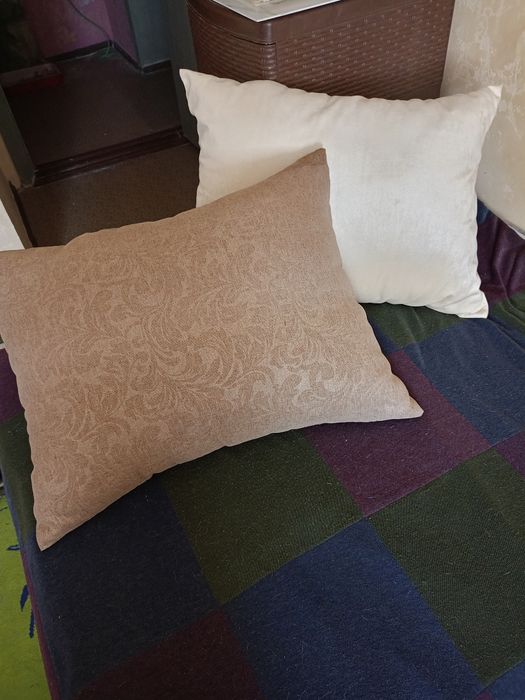 Подушки перьевые и из холофайдера