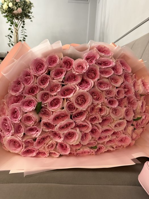Цветы свежие 101 роза розовые