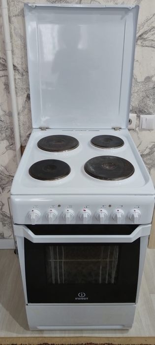 Продам элетрическую плиту 25000тг