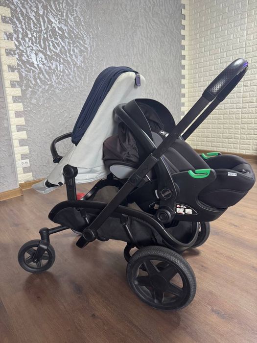 Каляска погдки как новая