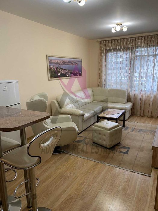 Дава се под наем Двустаен апартамент в Варна, Общината - 60 кв.м за 550 € - Снимка #1