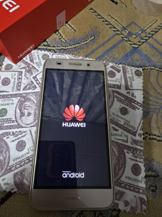 Продам срочно телефон