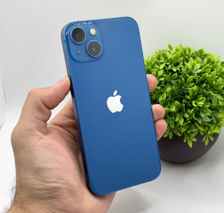 iPhone 13 128Gb с гарантией