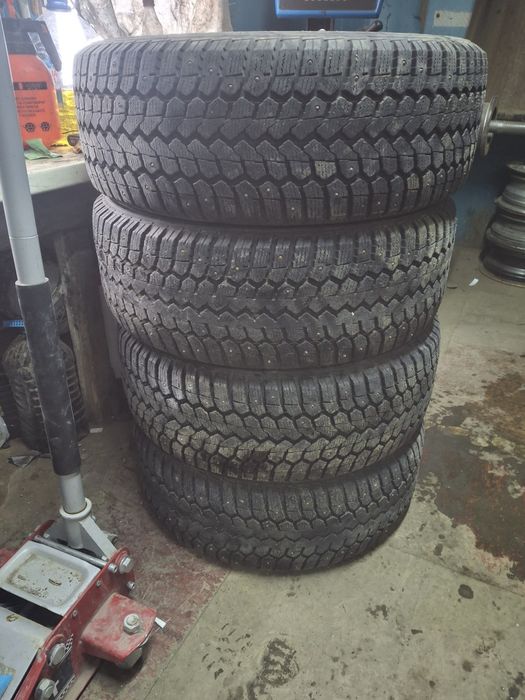 Продам зимние шины с дисками