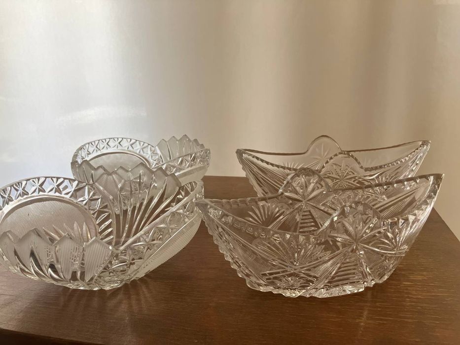 Продам хрустали срочно! Большие 40000шт маленькие пара 40000..