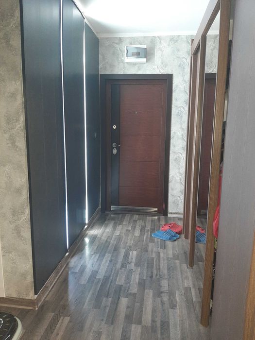 Продавам тухлен апартамент