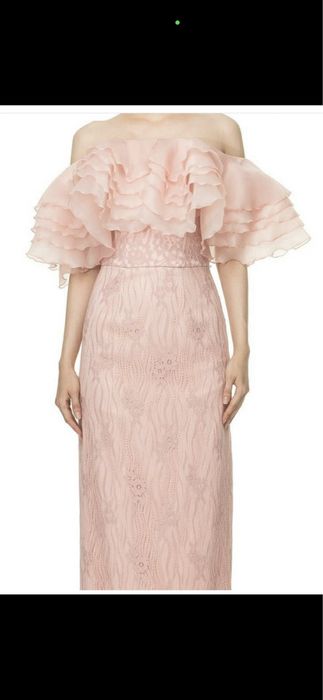 Продам платье новое