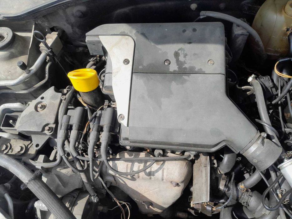 Renault Clio 1.2 i 2000 г на части