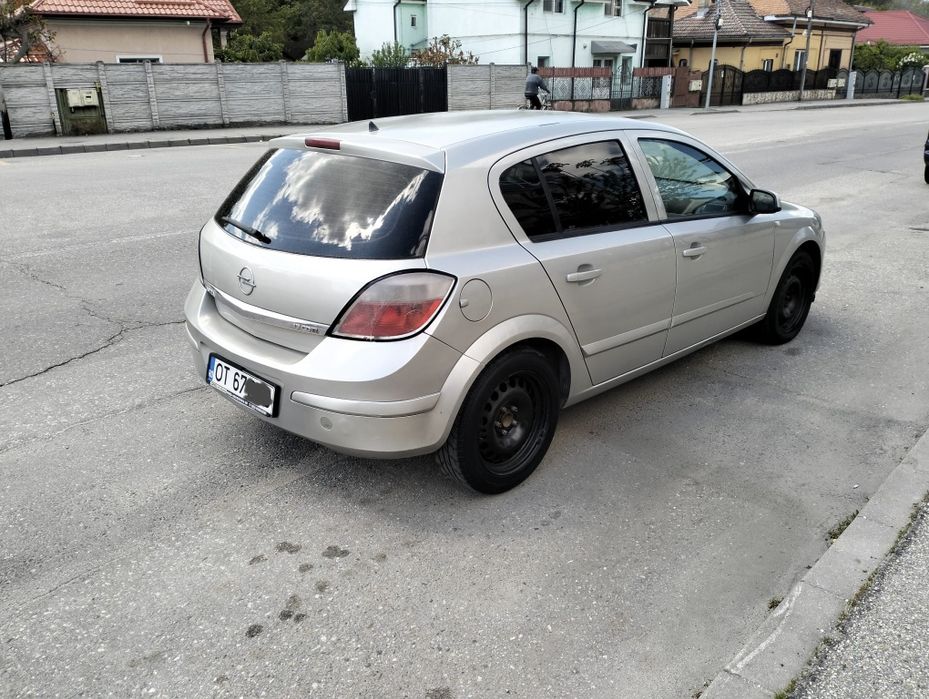 Opel Astra H. Motor 1.7-Diesel