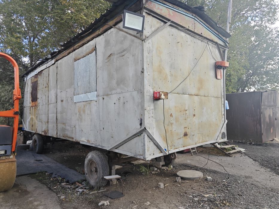 Вагончик бытовой