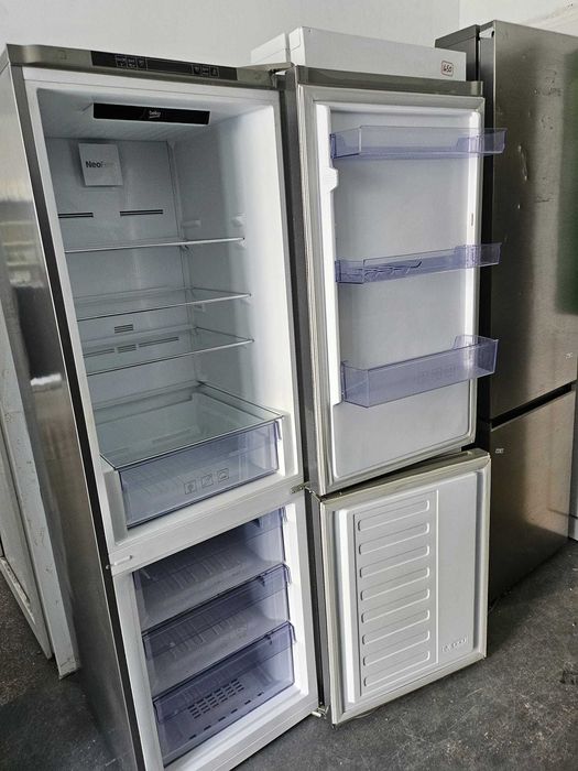 Frigider Beko RCNA366I40XB ,Neo Frost 324 litri clasa energetica A ,Gri Metalic