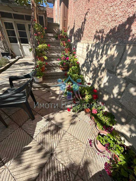 Продава се Къща в Шумен, Пазара - 100 кв.м за 995 €/кв.м - Снимка #3