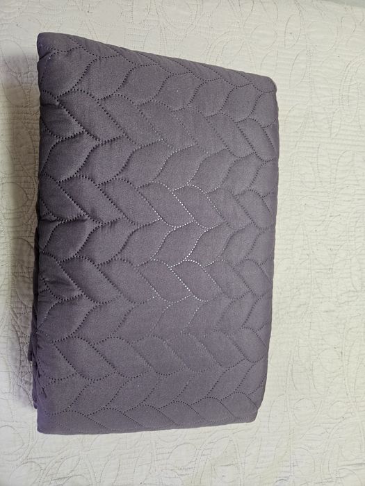 Покривало за легло 230см на 250см Лилаво