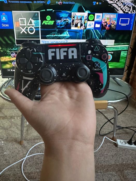 Пс4 про в харошом состояние