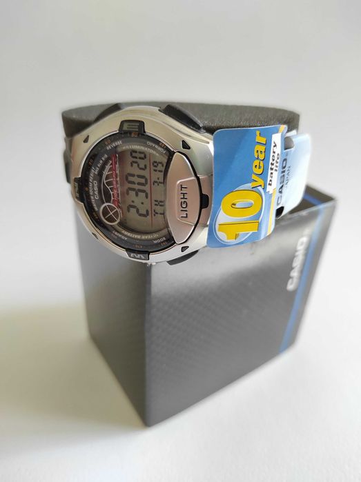 Нов водоустойчив часовник Casio