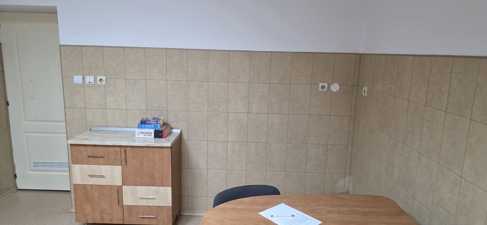 Proprietar inchiriez spațiu cabinet,birou,laborator