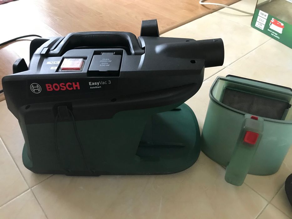 Прахосмукачка за сухо изсмукване BOSCH EasyVac 3