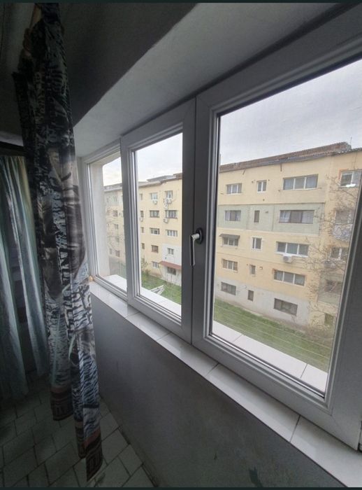 Proprietar vand apartament
