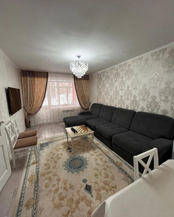 Продам 2-х, Сатпаева 23 1995 г п  1 эт
