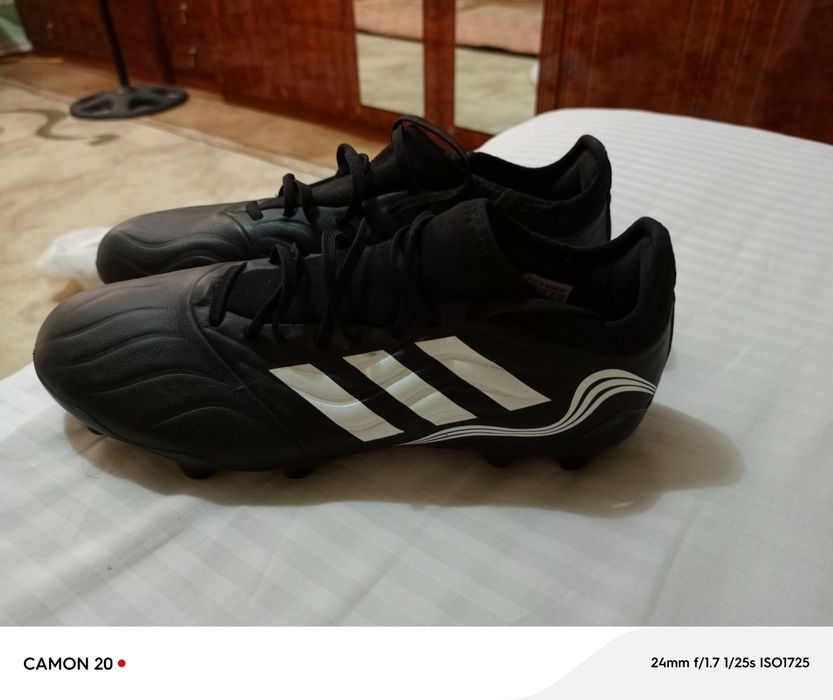 Бутсы футбольные