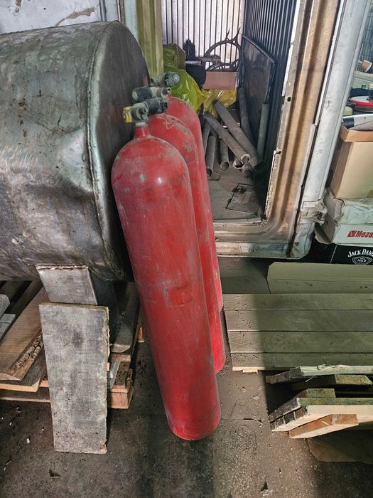 Метанови бутилки