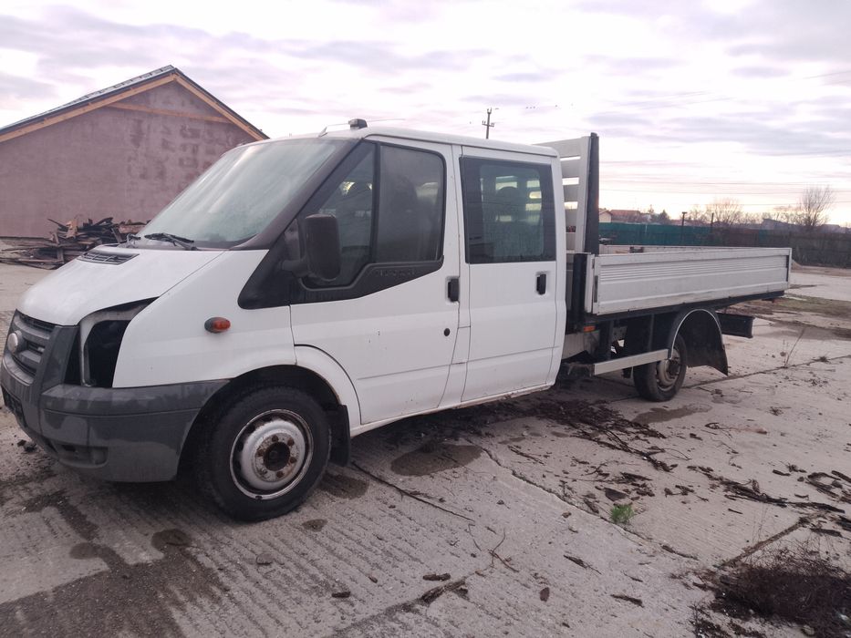 Vând sau dezmembrez Ford transit